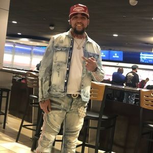 Meet your Posher, Philip